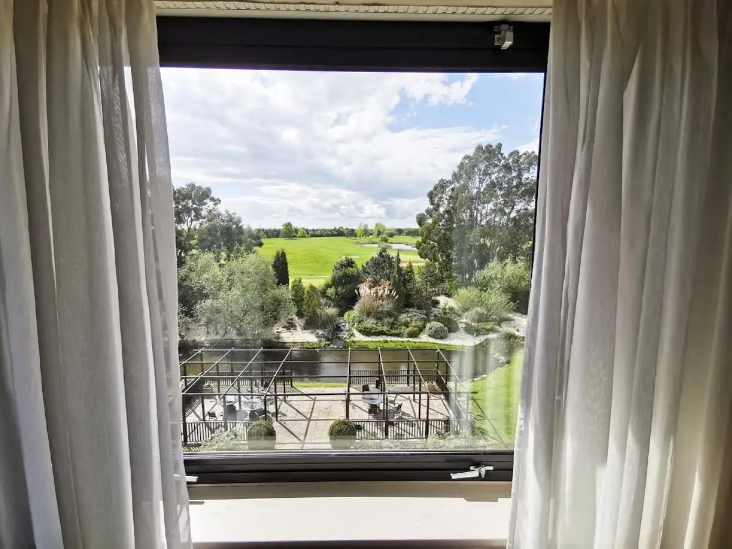 Crowne Plaza Resort Colchester Five Lakes