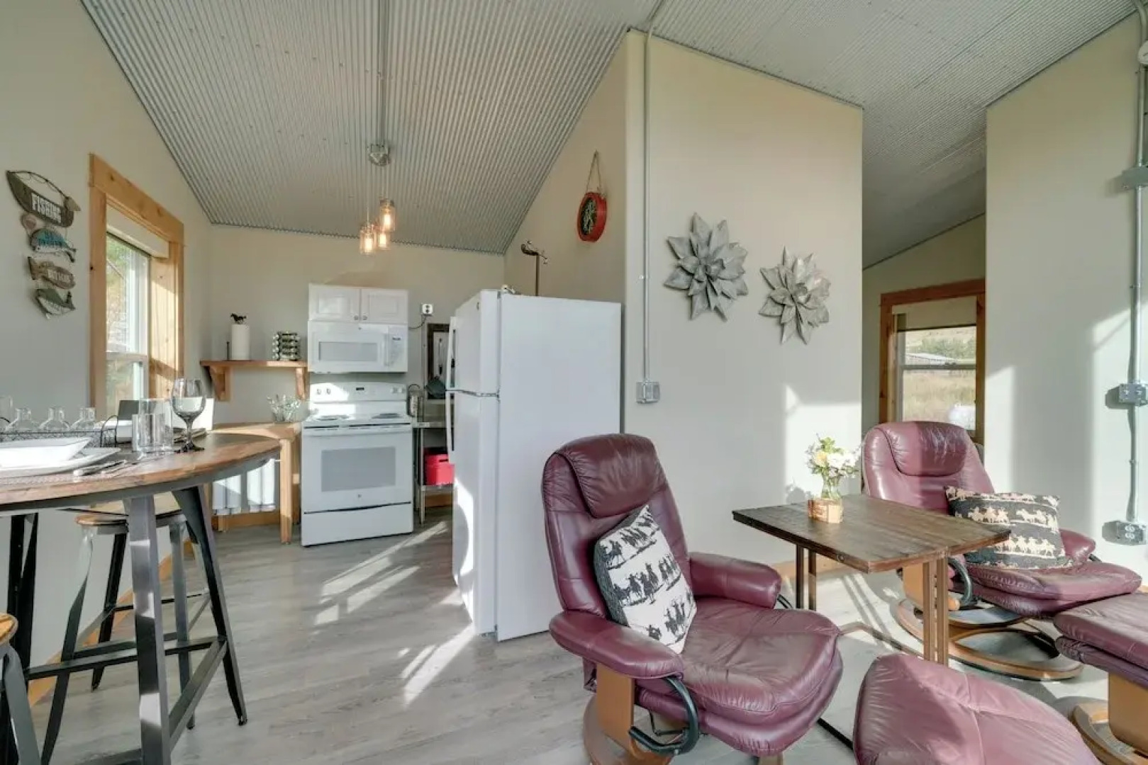 Beautiful Ranch Cottage - 45 Mi to Yellowstone NP!