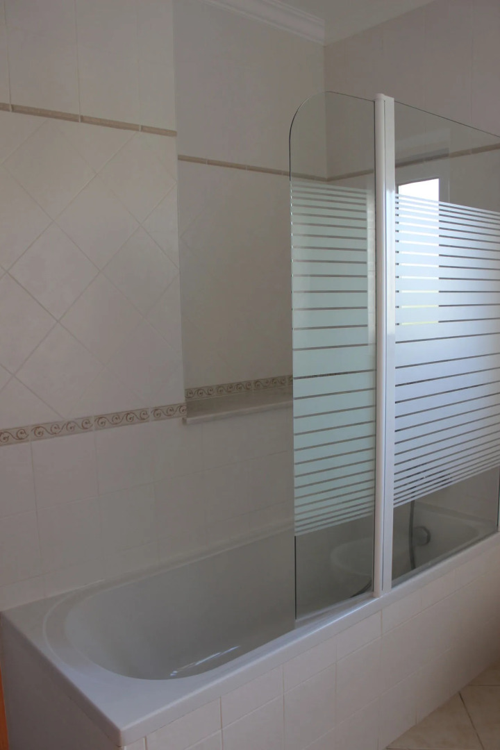 Ericeira Chill Hill Hostel & Private Rooms - Sea Food