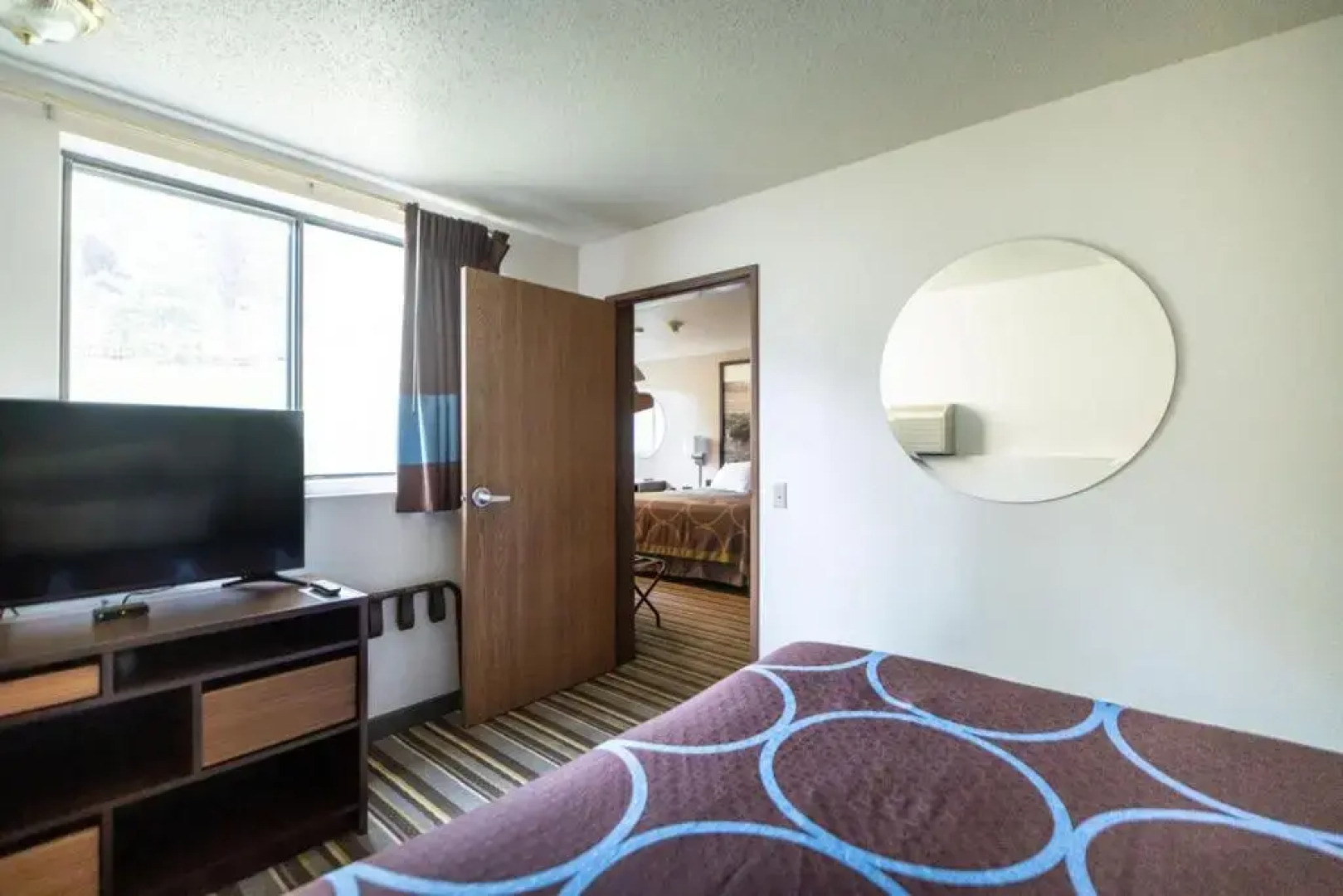 Super 8 Custer/Crazy Horse Area