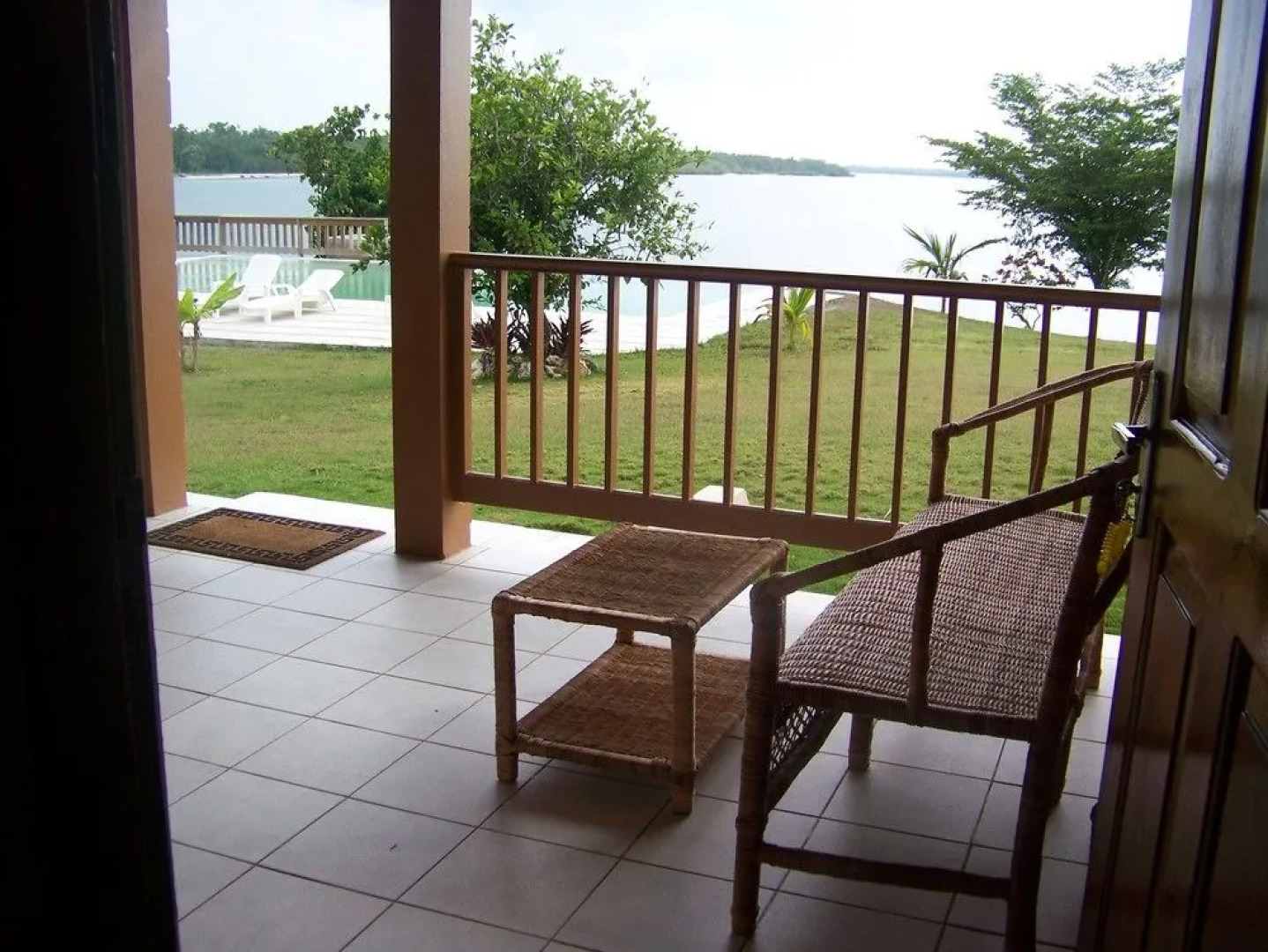 Rhodes Beach Resort Negril