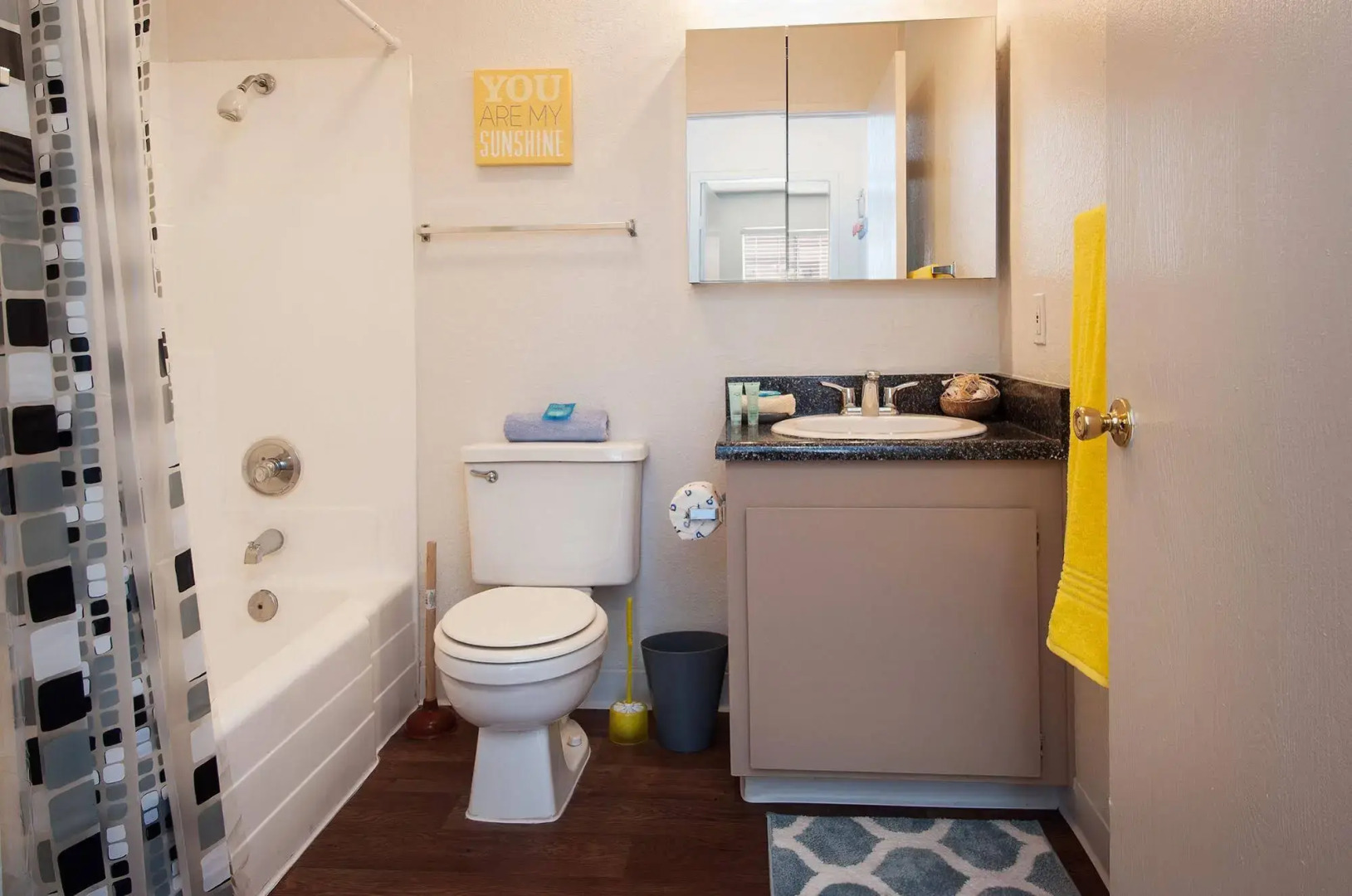 Sunshine Suites at Midway