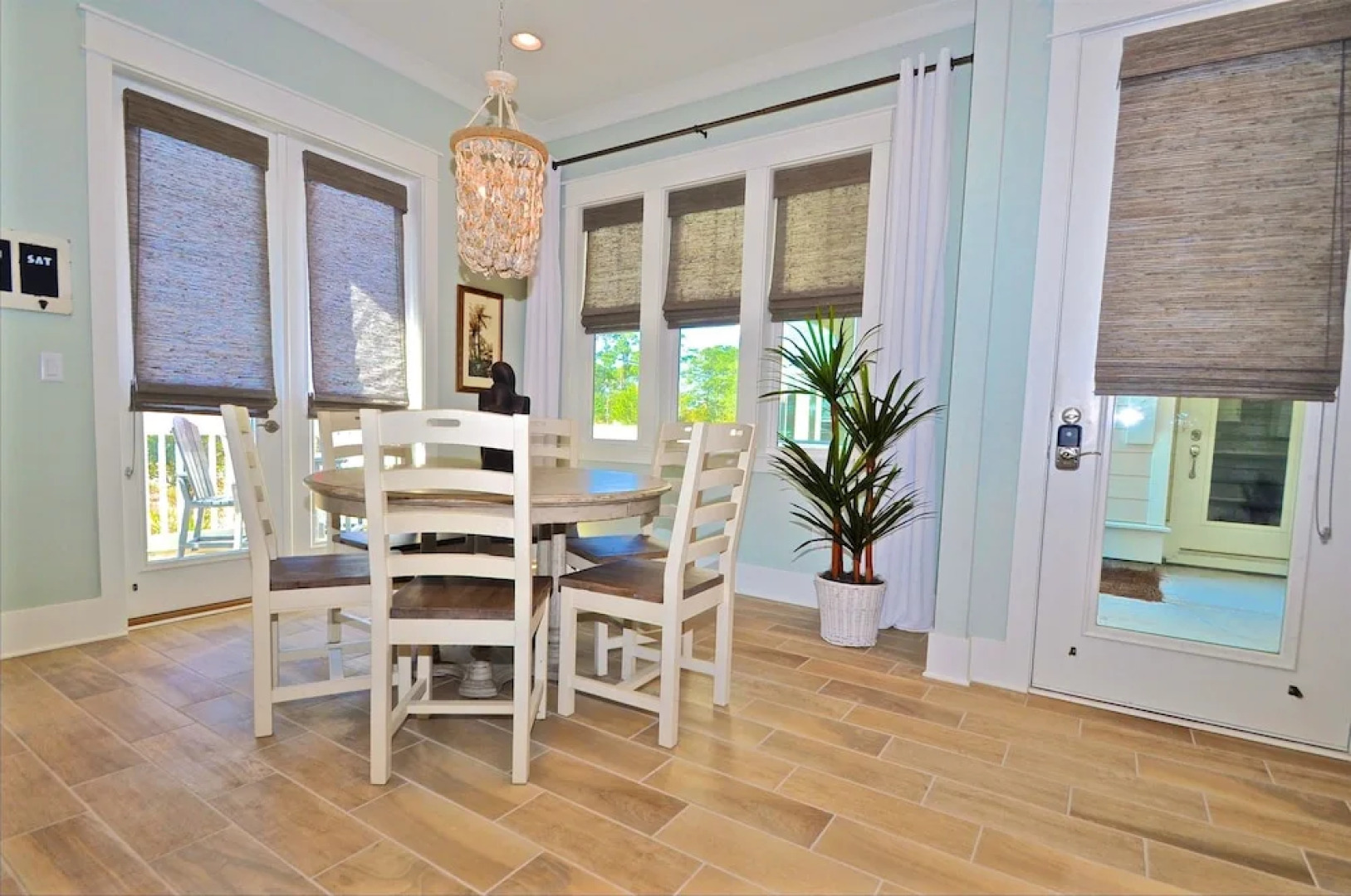 Time to Chill 3 Bedroom Condo By Coastal Dreamin