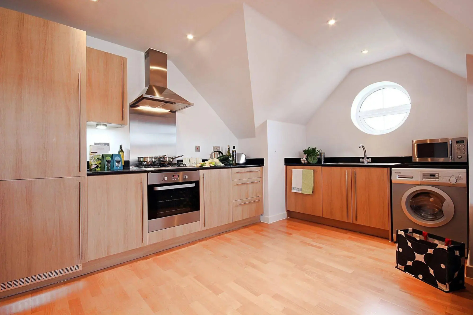 Berkshire Rooms - Wokingham