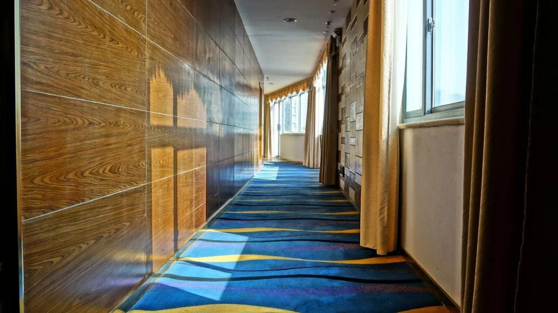 Liandao Tenglong Jujia Hotel