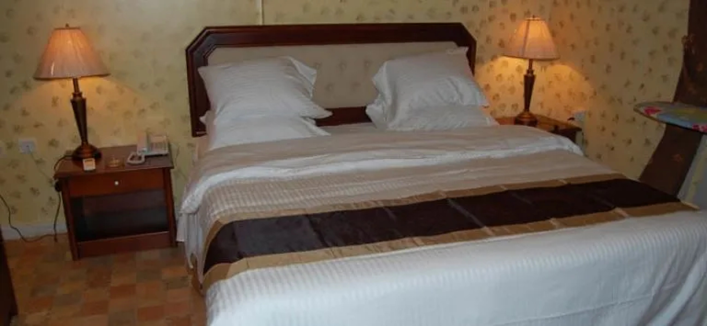 Al-Ghazal Suites Hotel