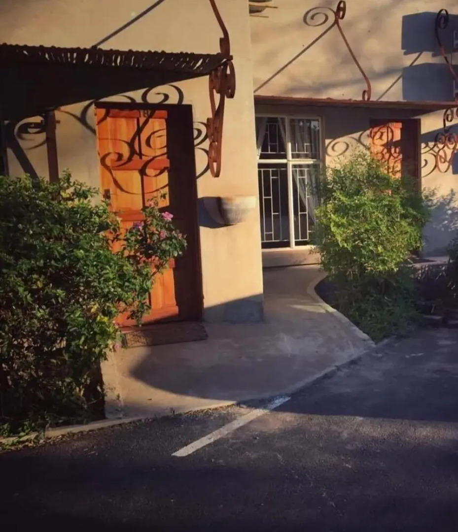 Little Eden Guest Lodge