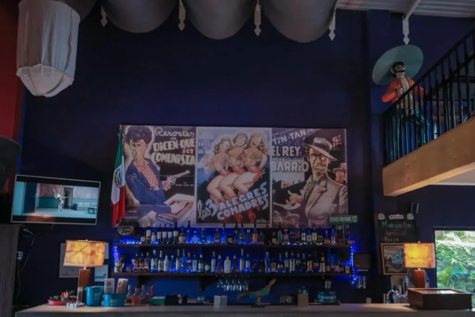 Gallo Azul, Downtown Loft Style Apartment