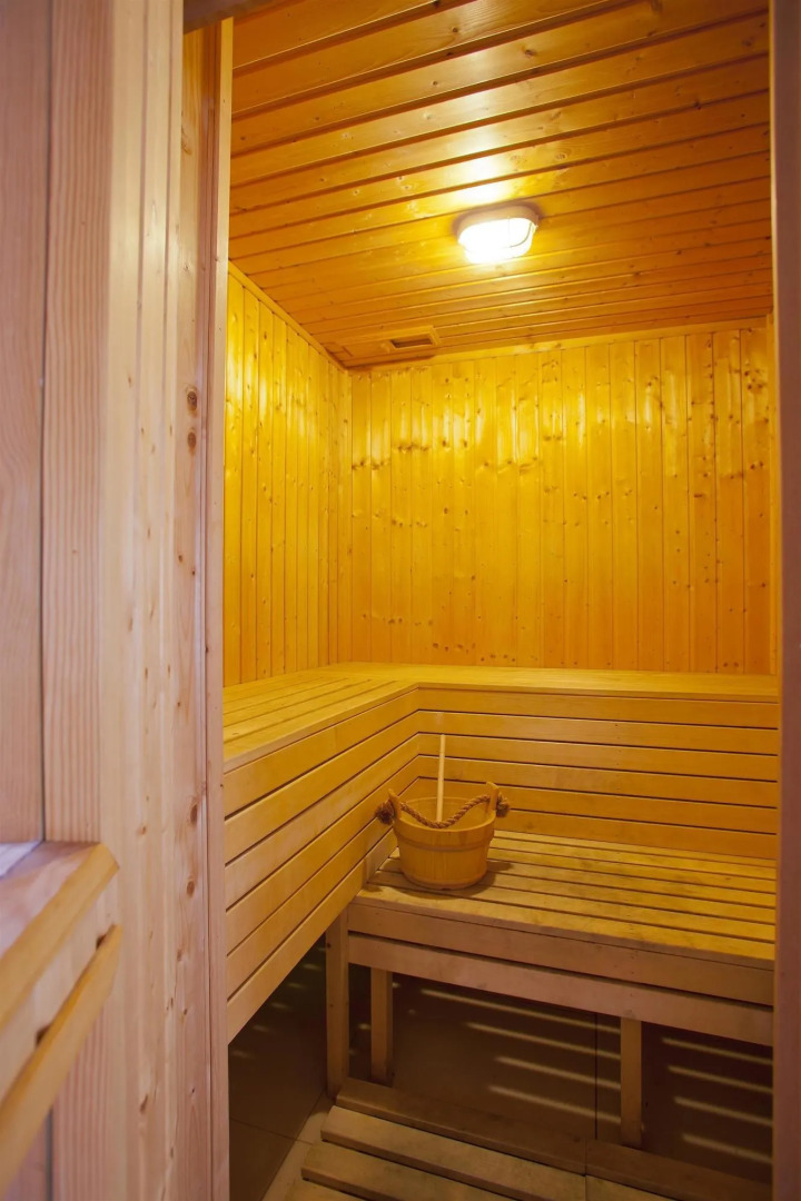 Almond Business Hotel