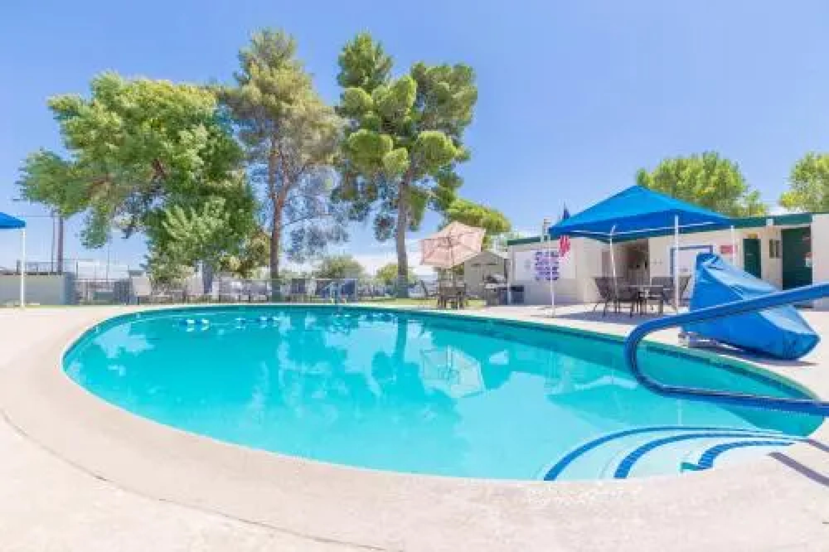 Las Vegas Camping Resort Cabin 3