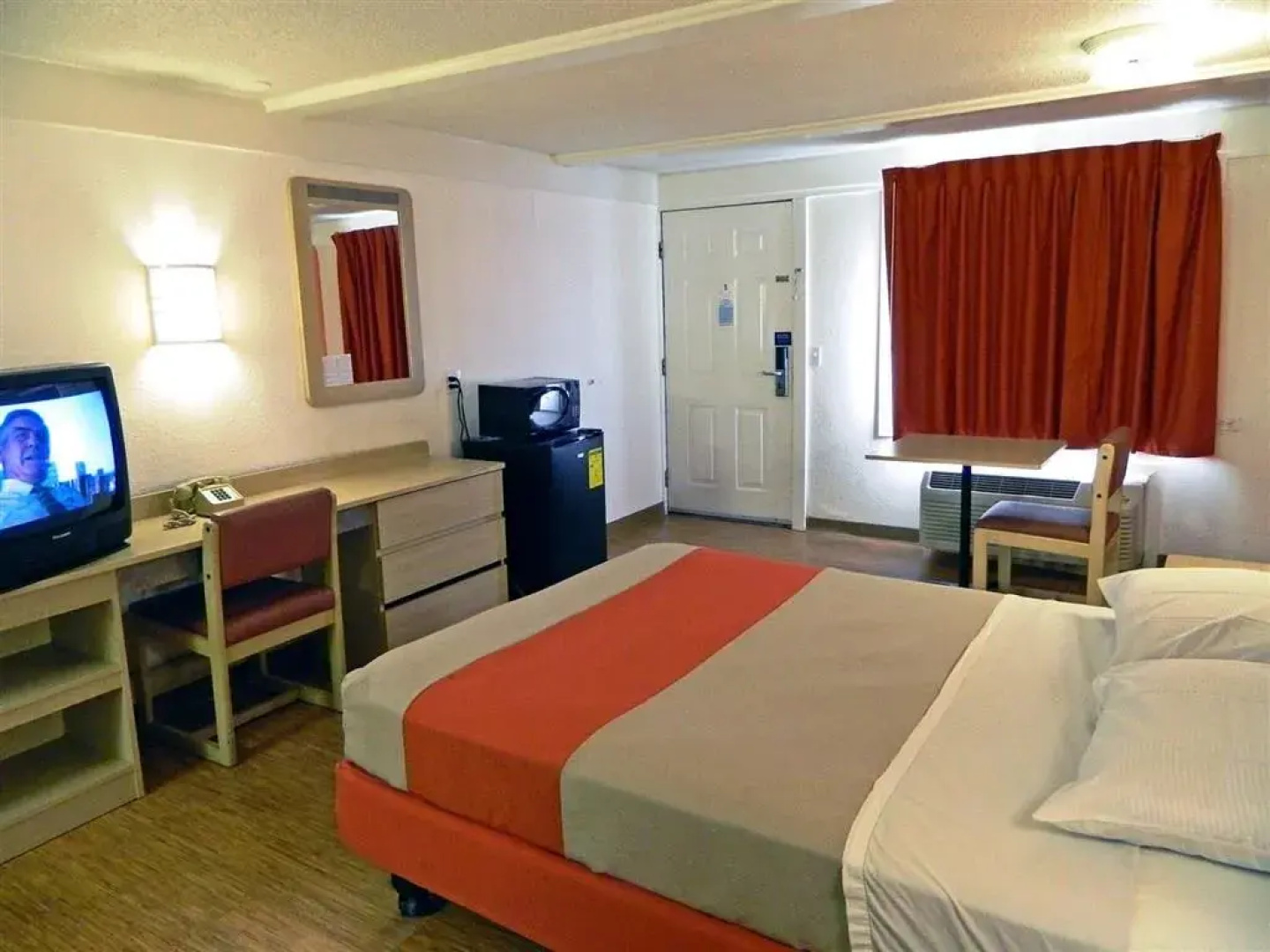 Motel 6 Benton Harbor