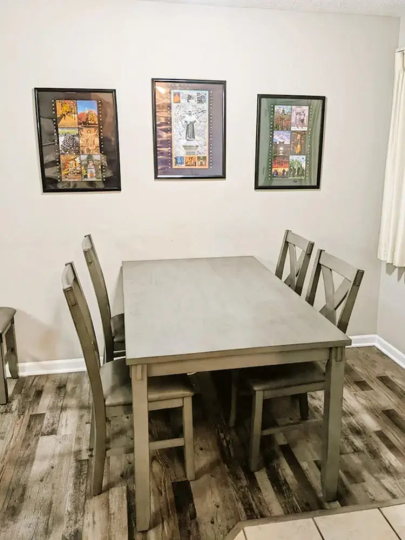 2 Br 2 b Condo at Unv of Notre Dame Short and Long Term Stays Welcome ND Football A5