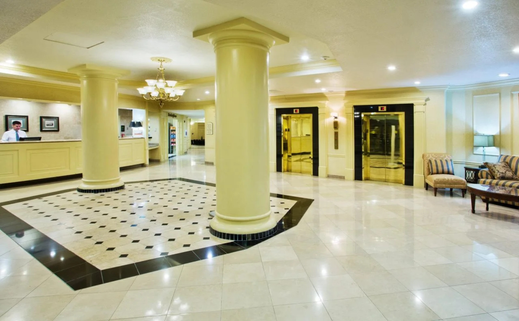 Crowne Plaza Portland Downtown Convention Center by IHG