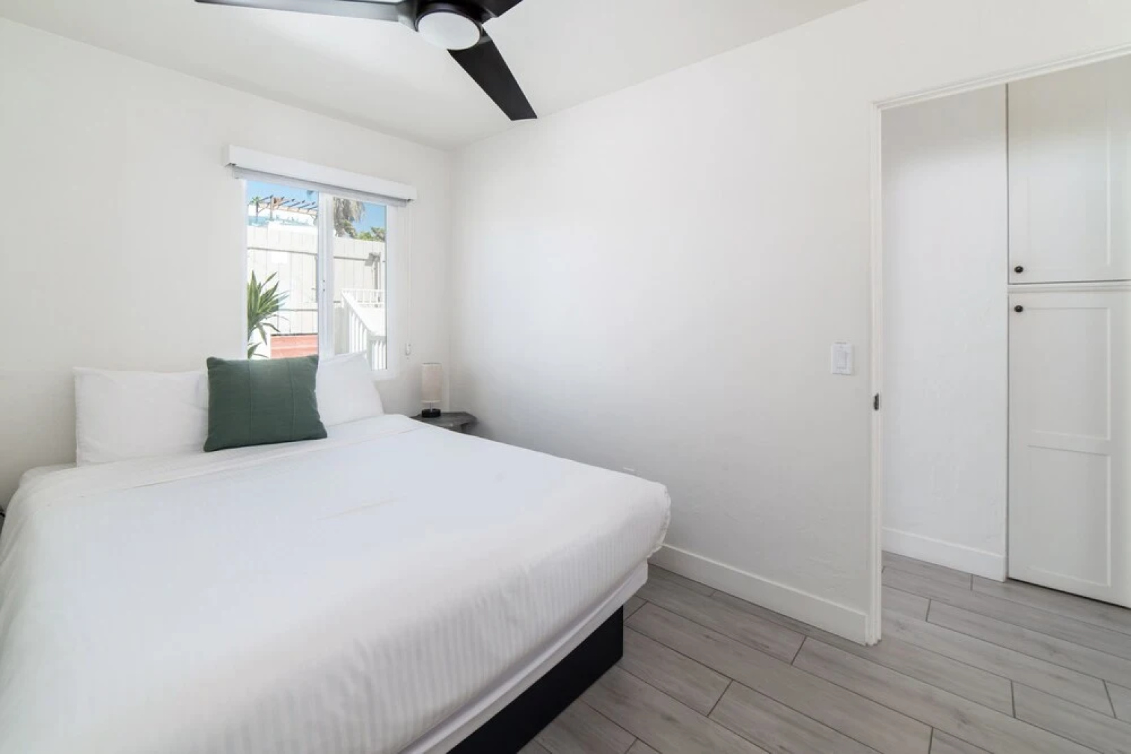 Pacific Villas: Unit 4
