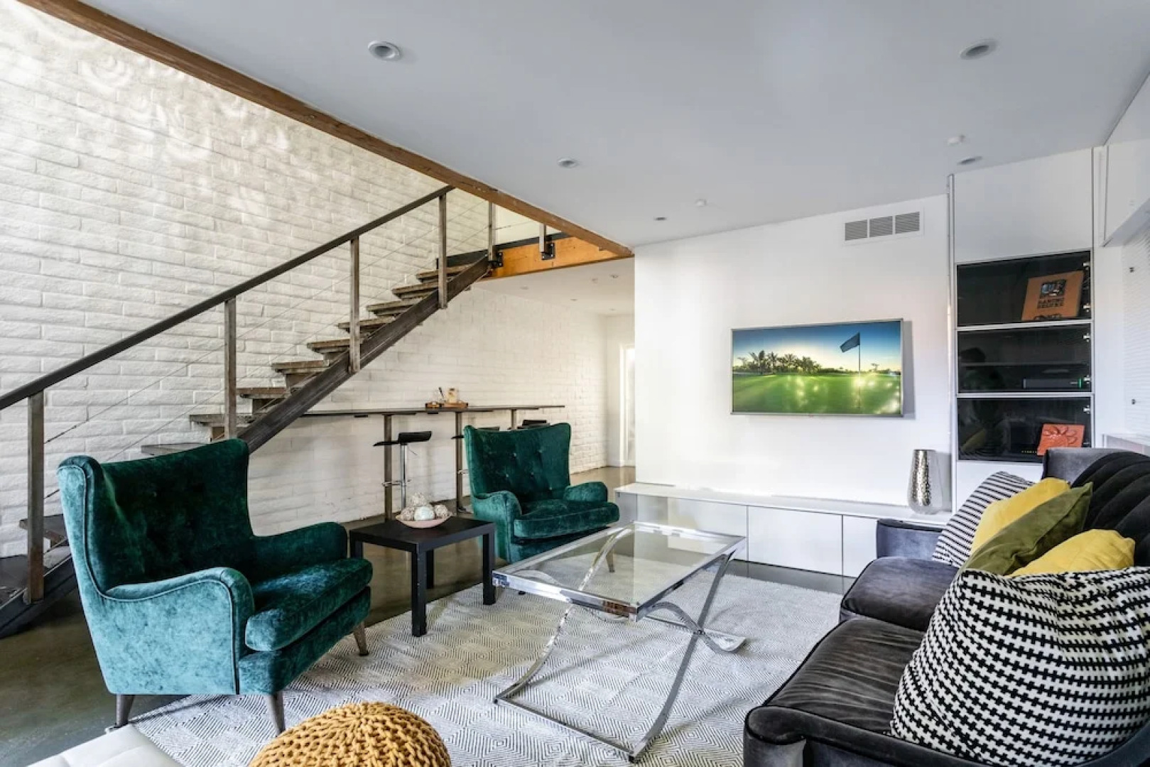 Luxury Living in Contemporary Old Town Scottsdale Townhouse townhouse