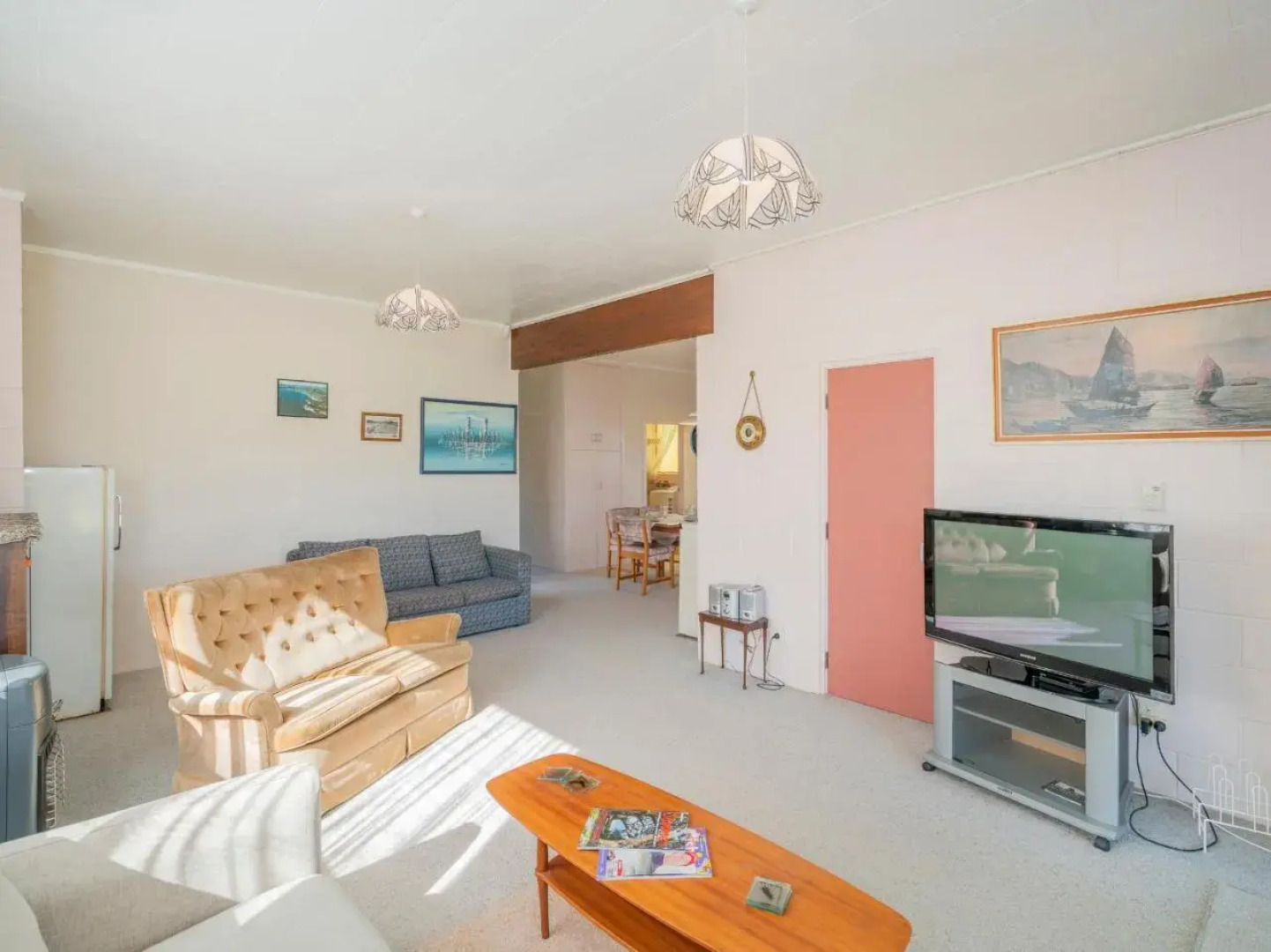 Cosy at Cooks - Cooks Beach Downstairs Holiday Unit