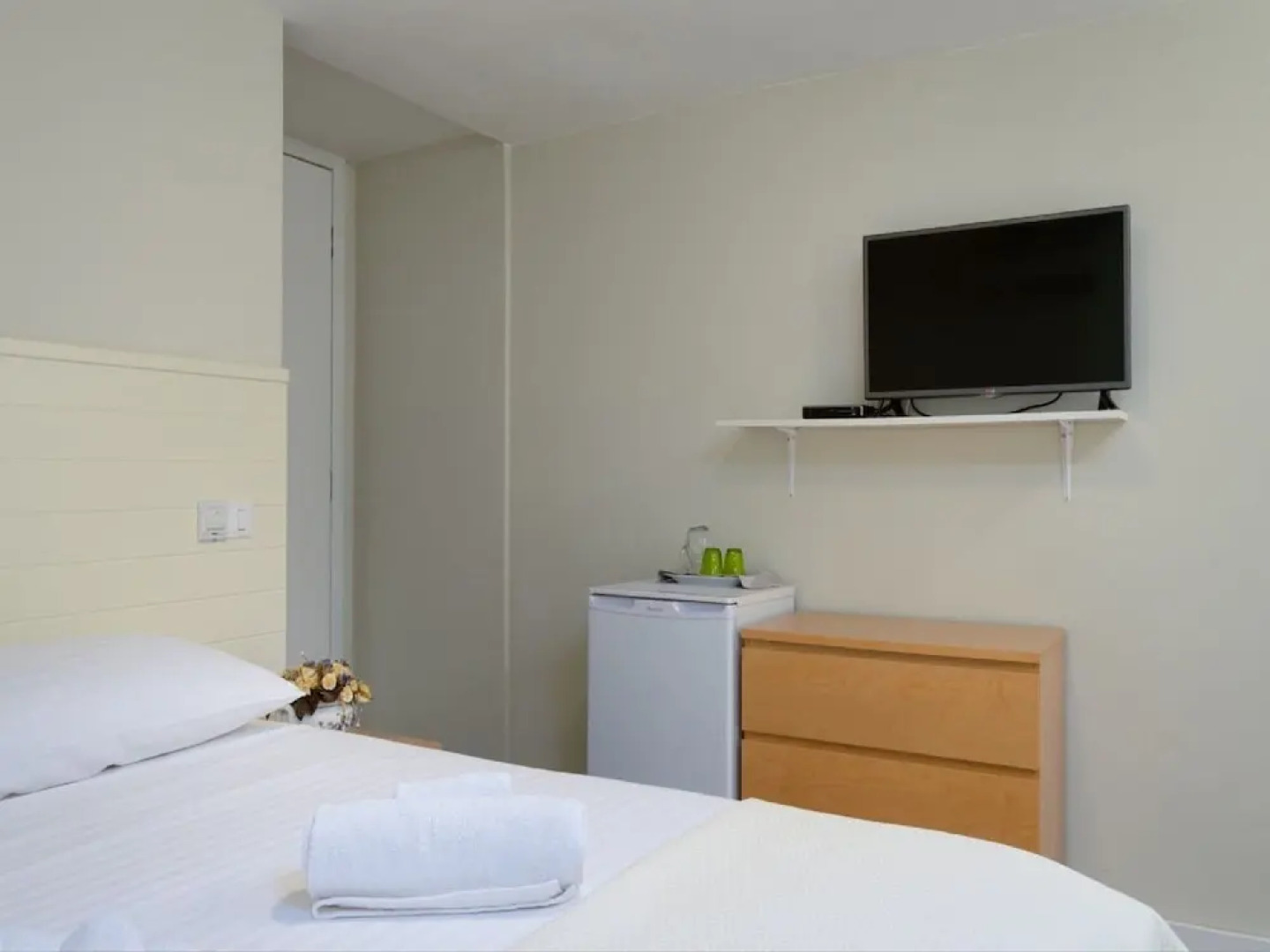 Villa Lola - Four Bedroom Villa With Sea View