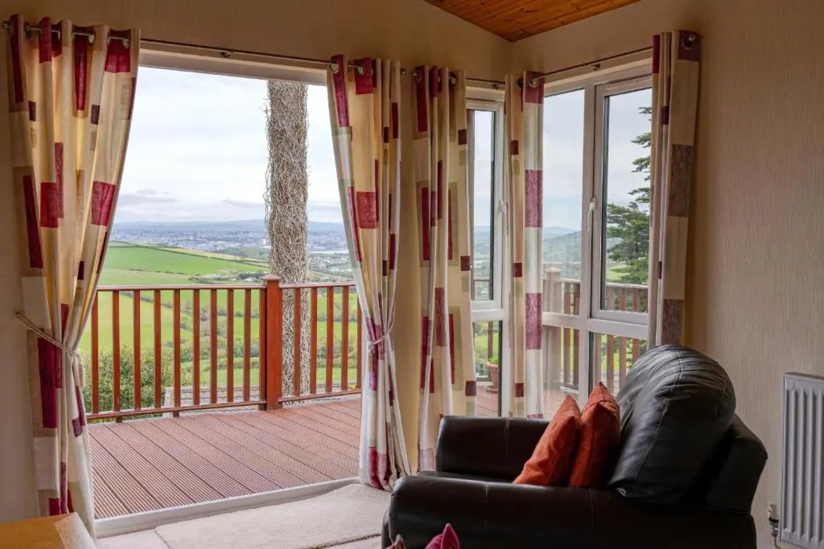 Whitsand Bay Lodge