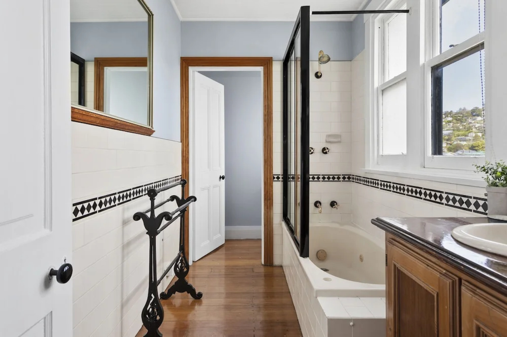 Отель The Dragonfly Inn