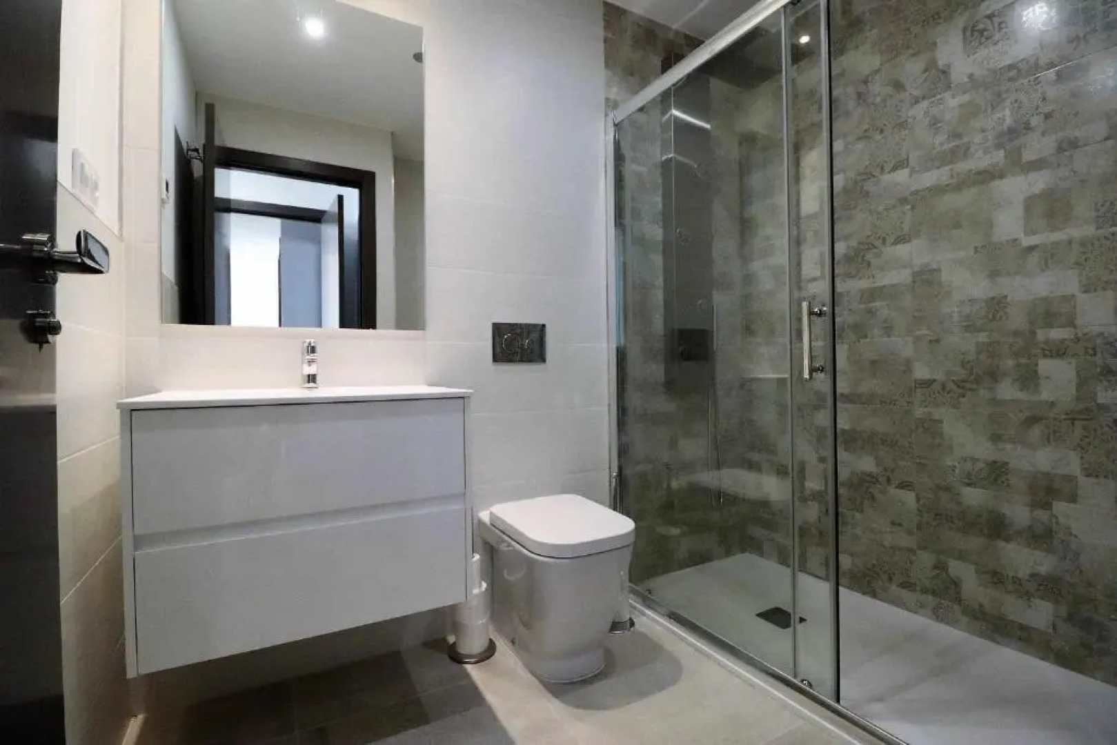 Marysol apartamento de lujo balcón azotea piscina comun a la playa