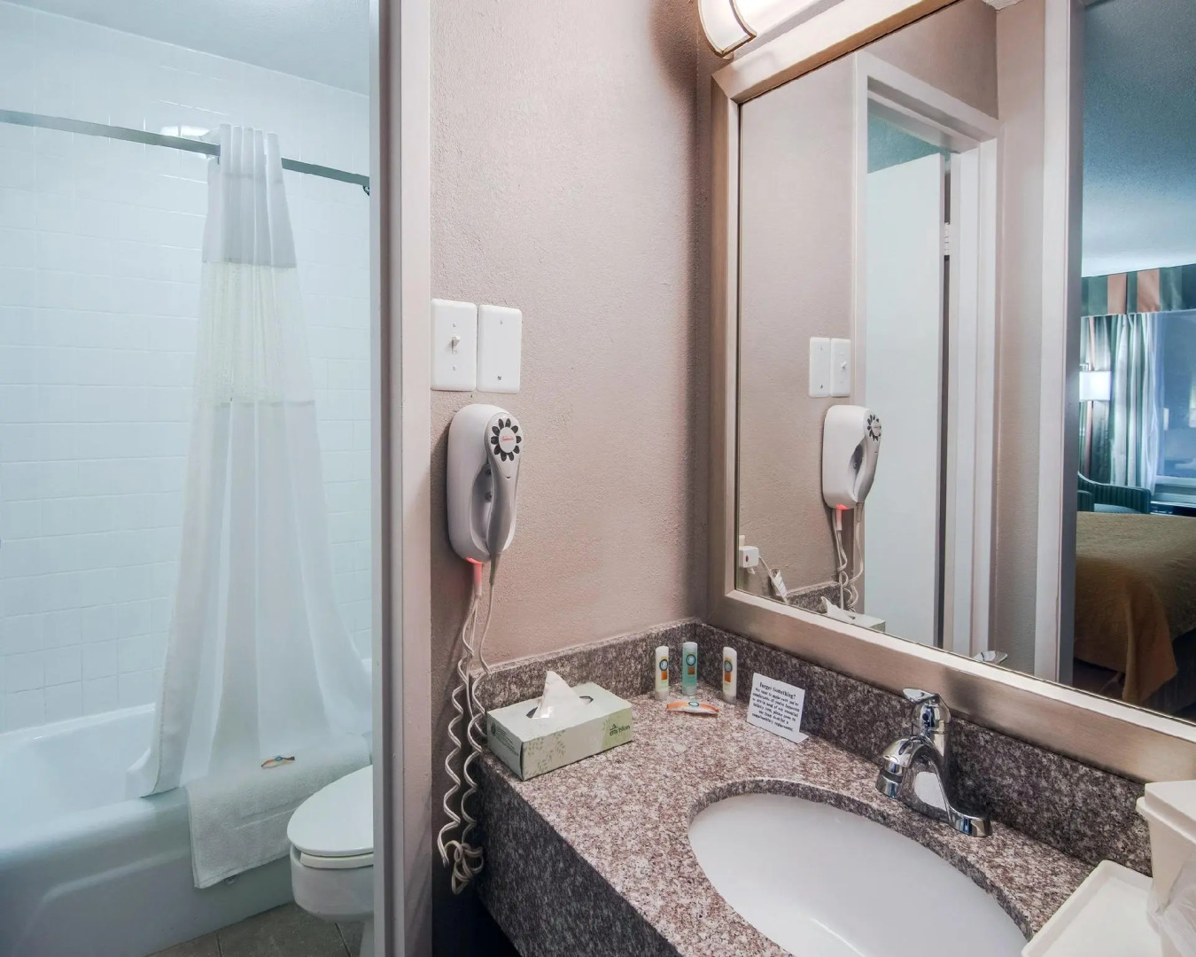 Quality Inn Roanoke Airport