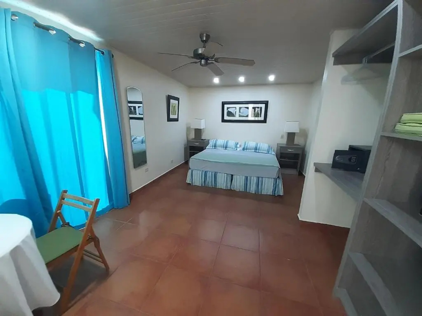 El Oasis Hotel y Restaurante