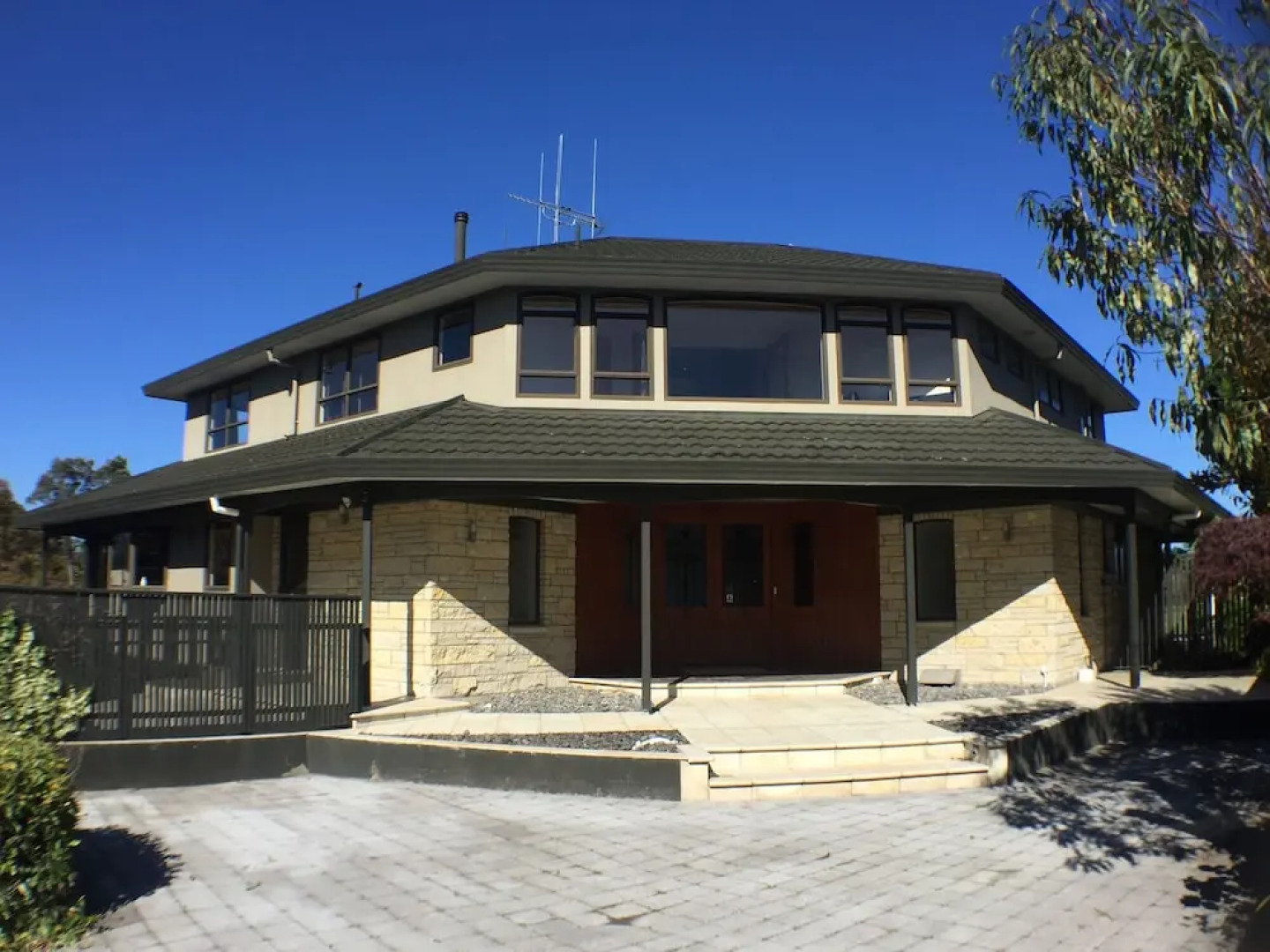 Luxury Country Views in Riverlea