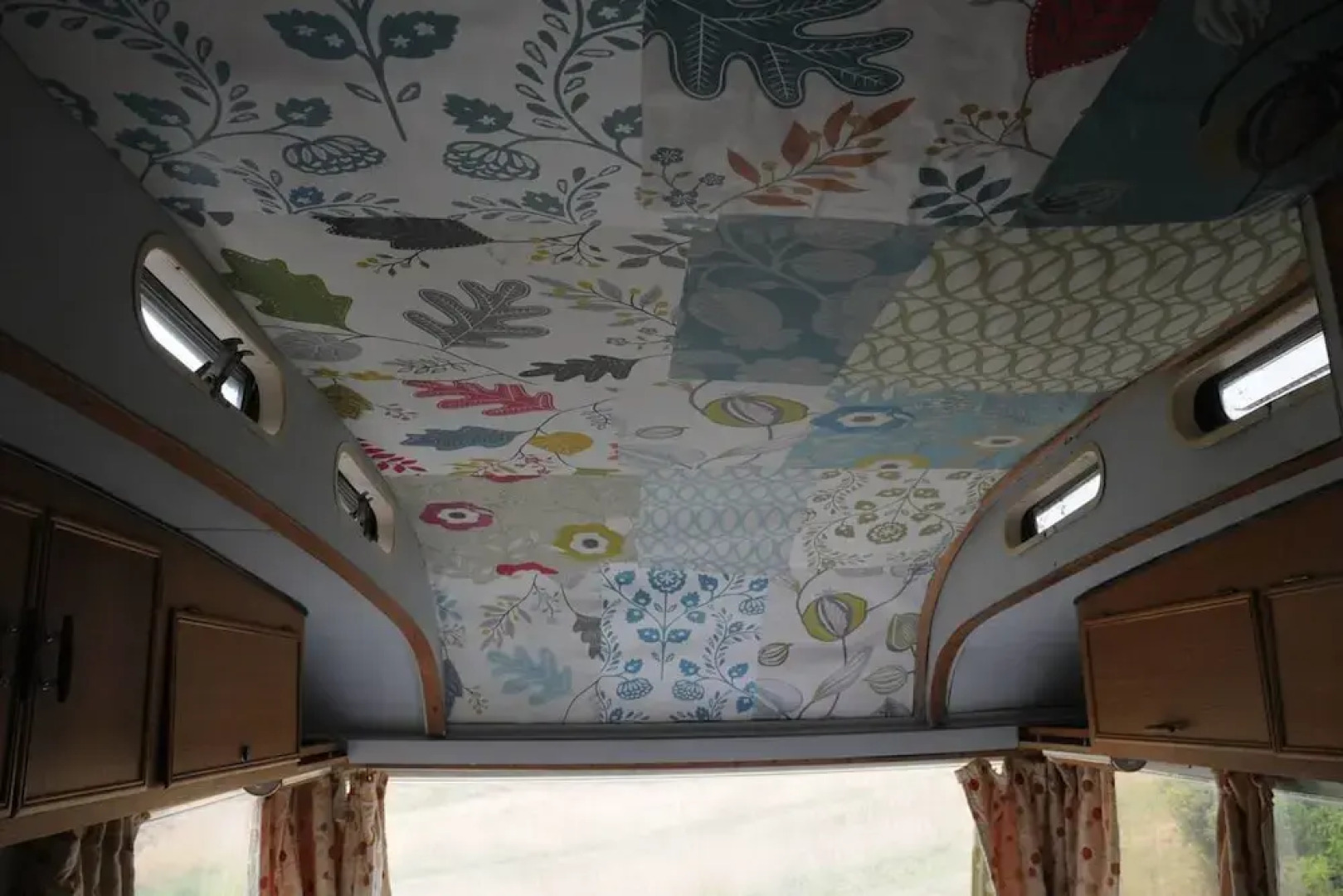 Vintage Safari Caravan