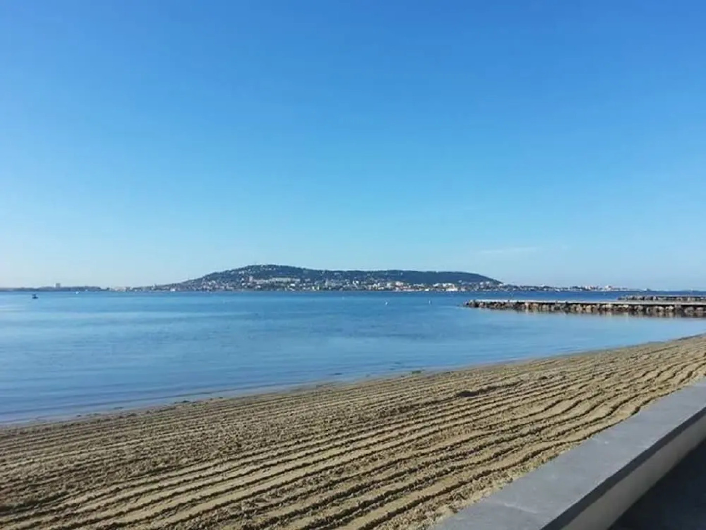 Apartment With one Bedroom in Balaruc-les-bains, With Wonderful Lake V