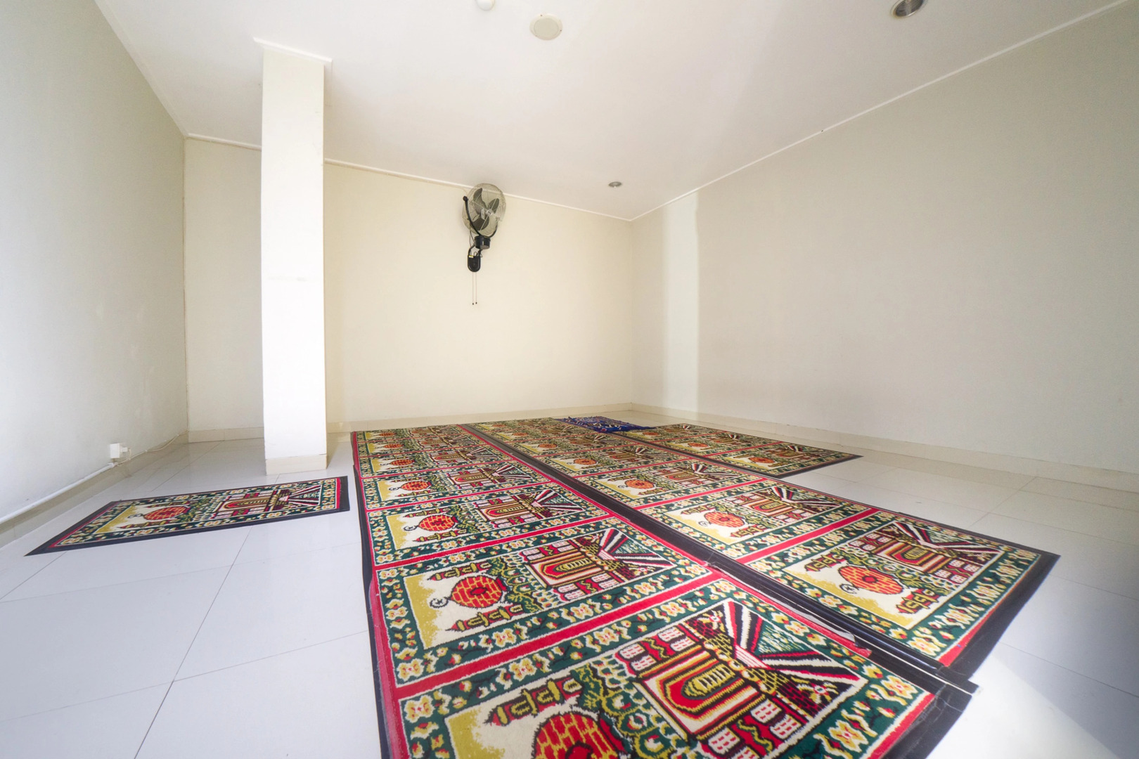 RedDoorz Premium @ Raya Bojonegoro