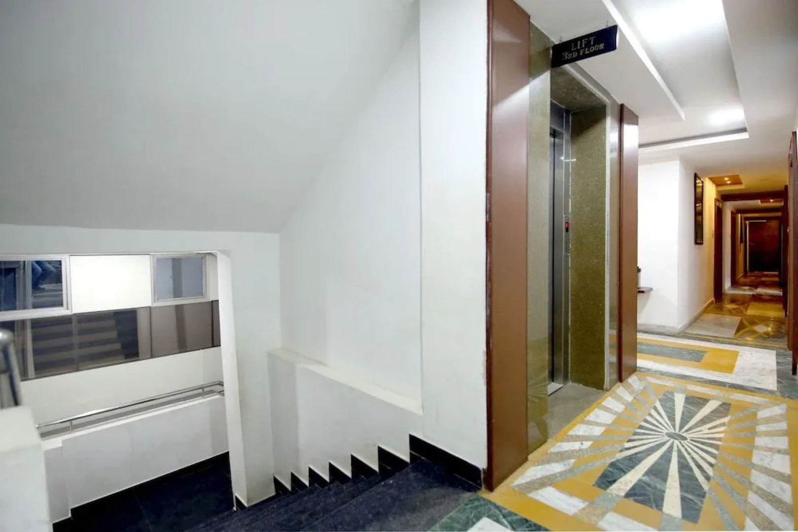 OYO 24339 Hotel Vega