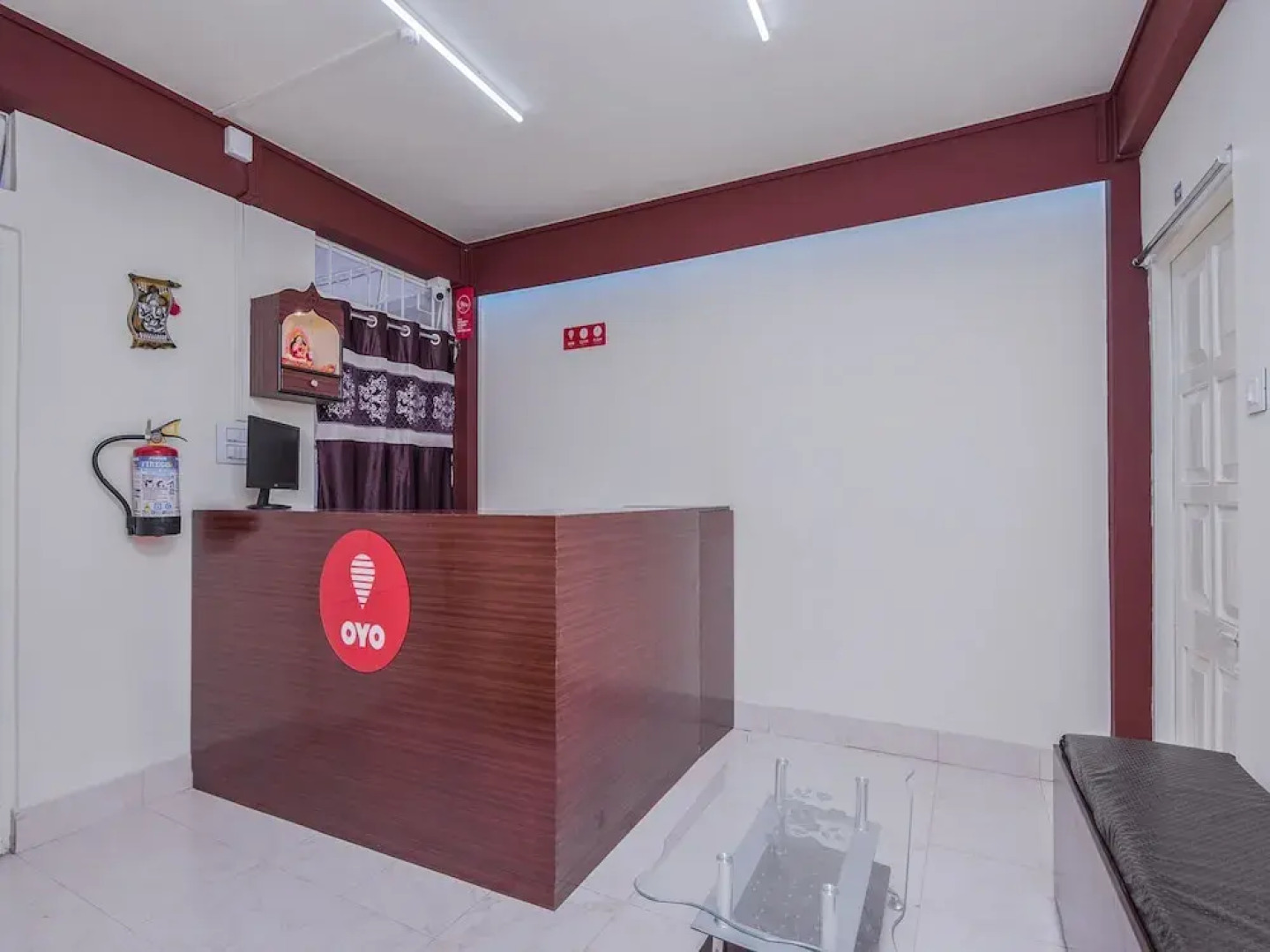 OYO 16152 Home Away Home