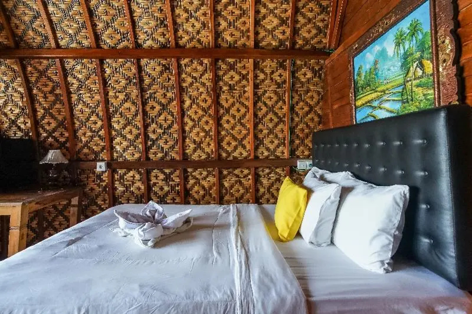 Road Beach Homestay by ZUZU