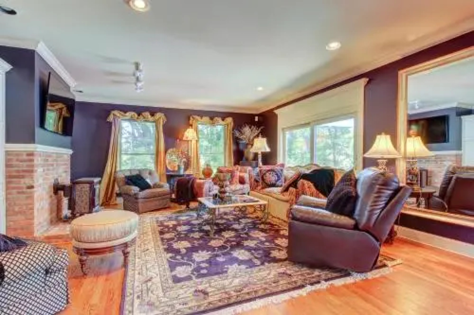 Grandeur On The Green