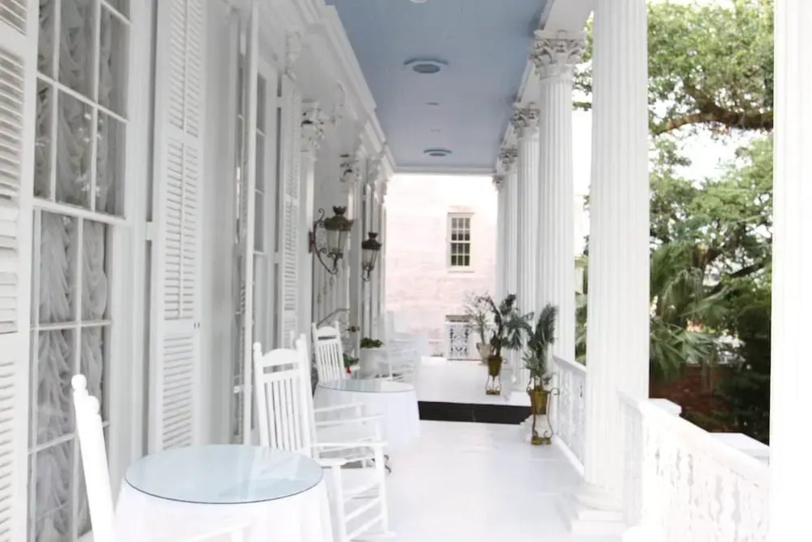 The Magnolia Mansion