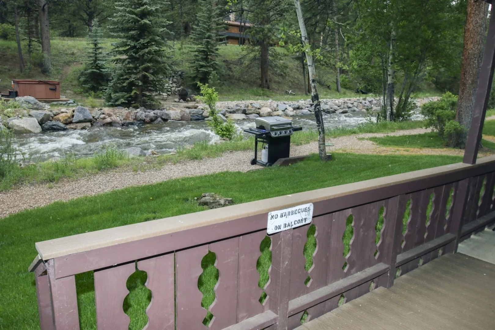 Fawn Valley Inn: 228