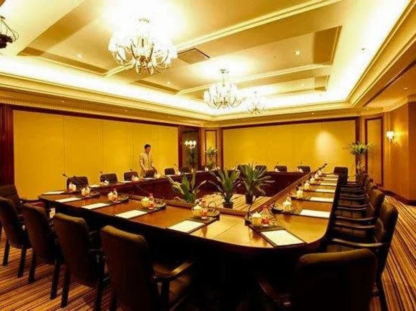 Dezhou Fengguan Holiday Hotel