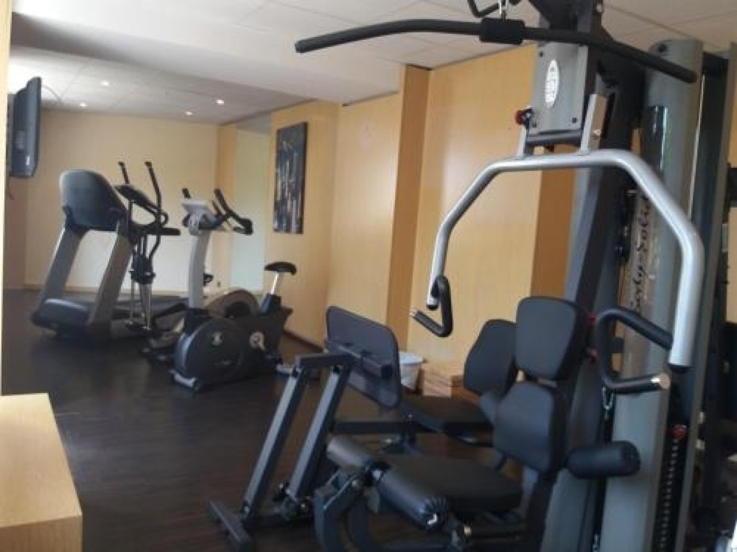 Hôtel Akena-Saint Laurent De Mure