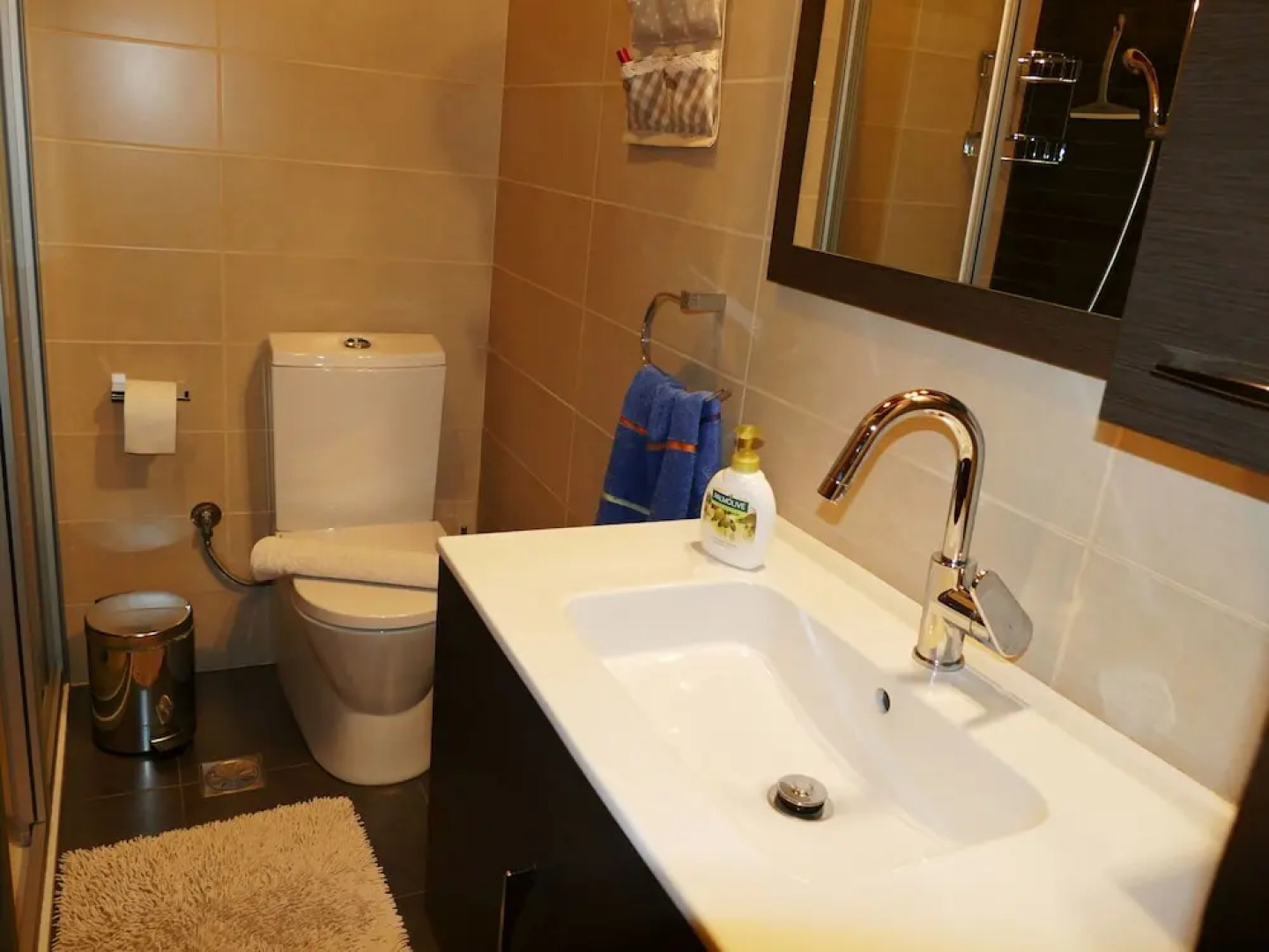 Home With Small Pool Near Athens, Easily Accessible by Public Transport