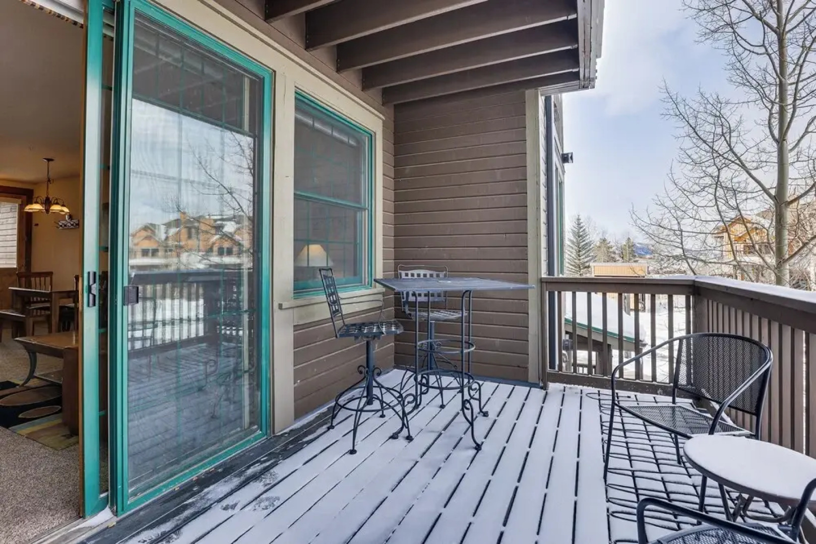 Ski-in/ski-out Granby Ranch Condo w/ Pool Access