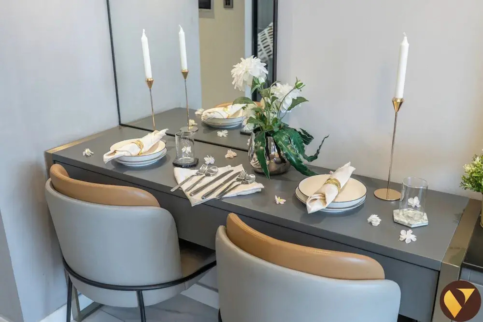 MAG318 Lux Burj Khalifa Walk Pool View