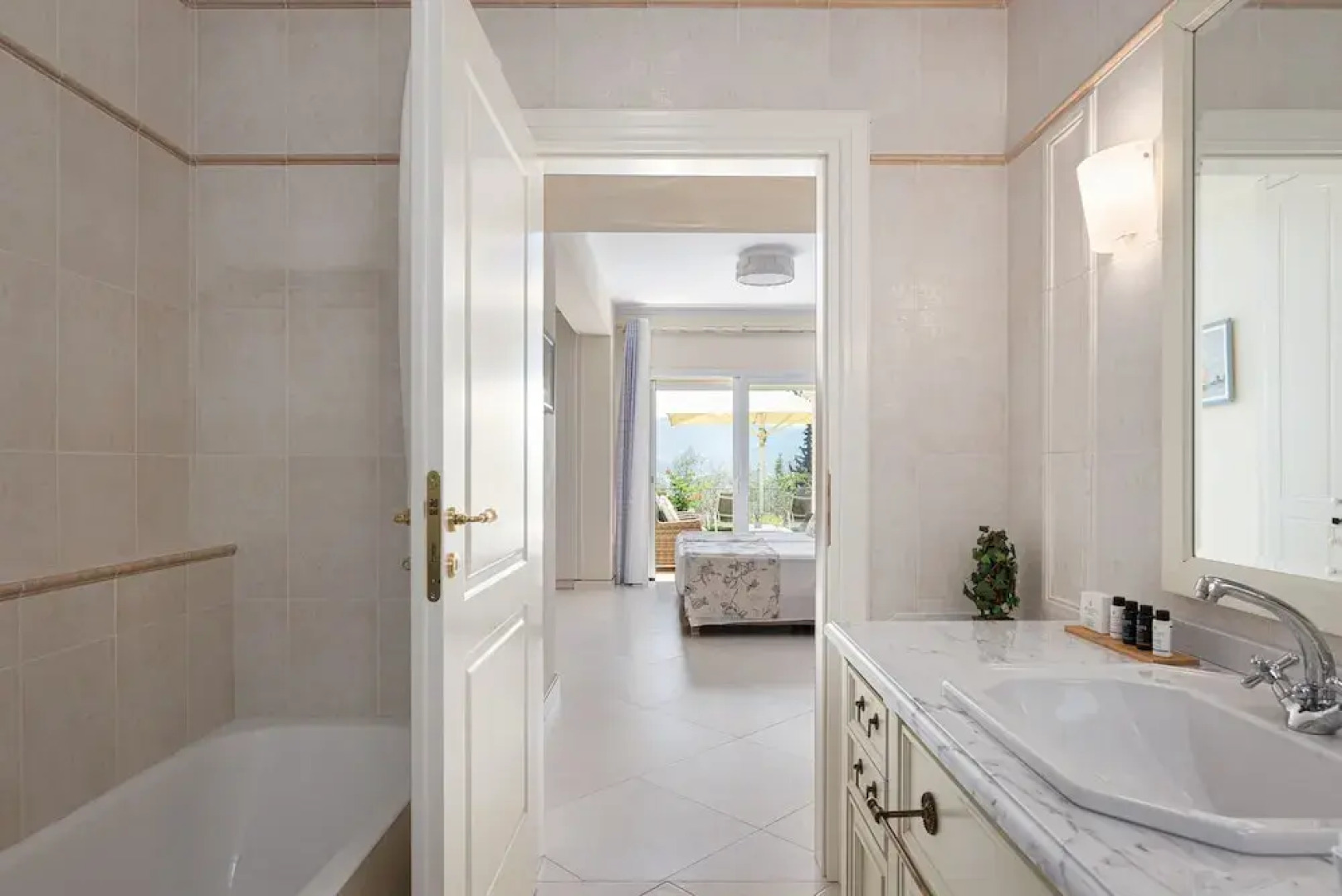 Villa Fantasia Isthmia