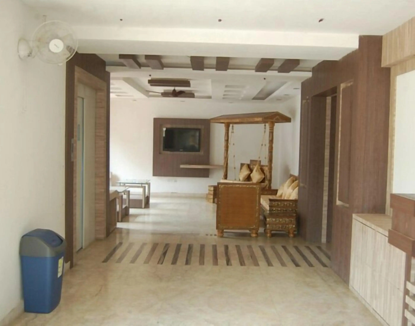 Hotel Rohini International