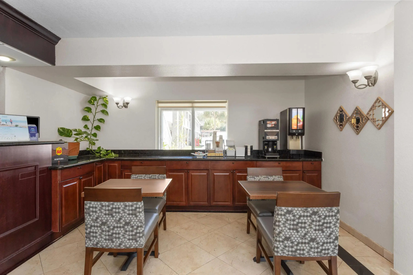 Super 8 by Wyndham Dania/Fort Lauderdale Arpt