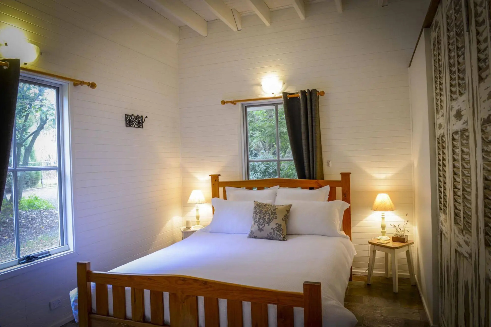 ARCADIA - The Barn Cottage & Rosehill Cottage