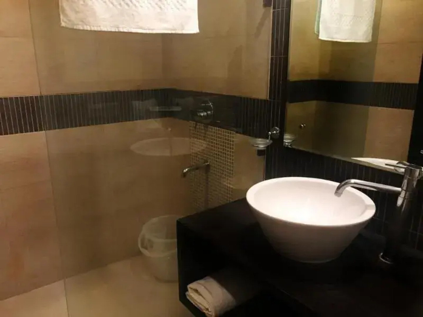 Fabhotel Camria Dlf Phase 3