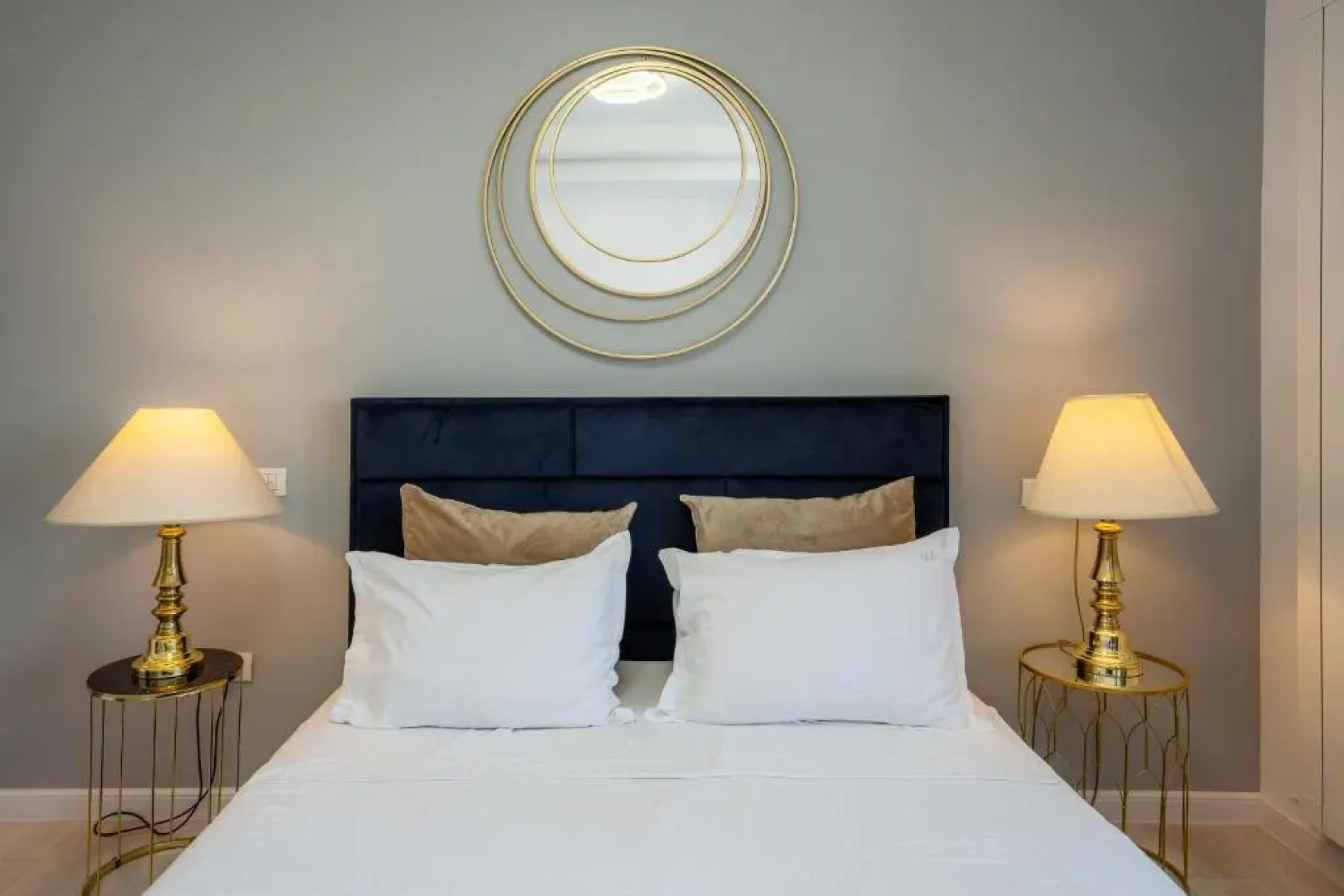 Metropole Apartments Old City