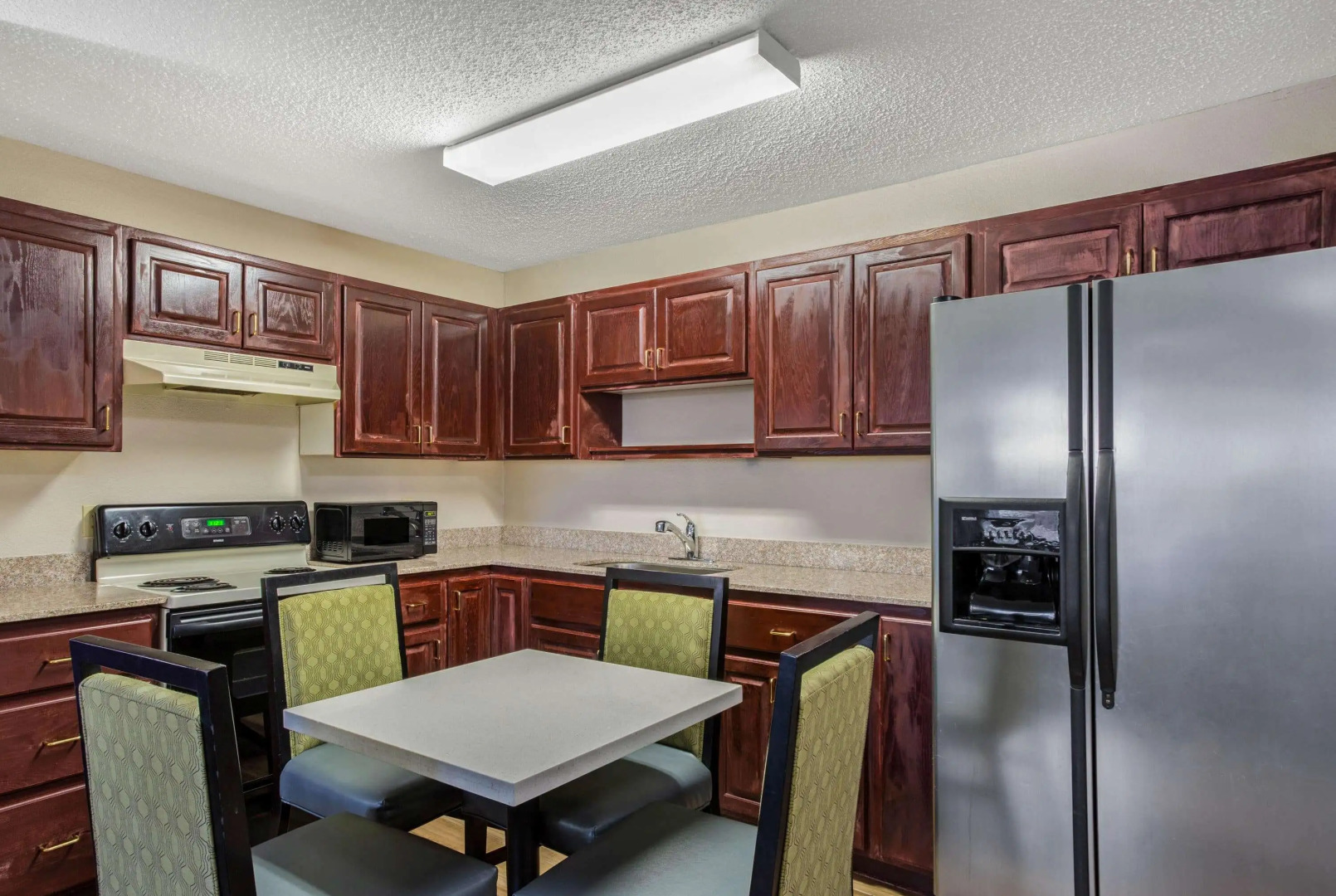 La Quinta Inn & Suites by Wyndham Norwich-Plainfield-Casino