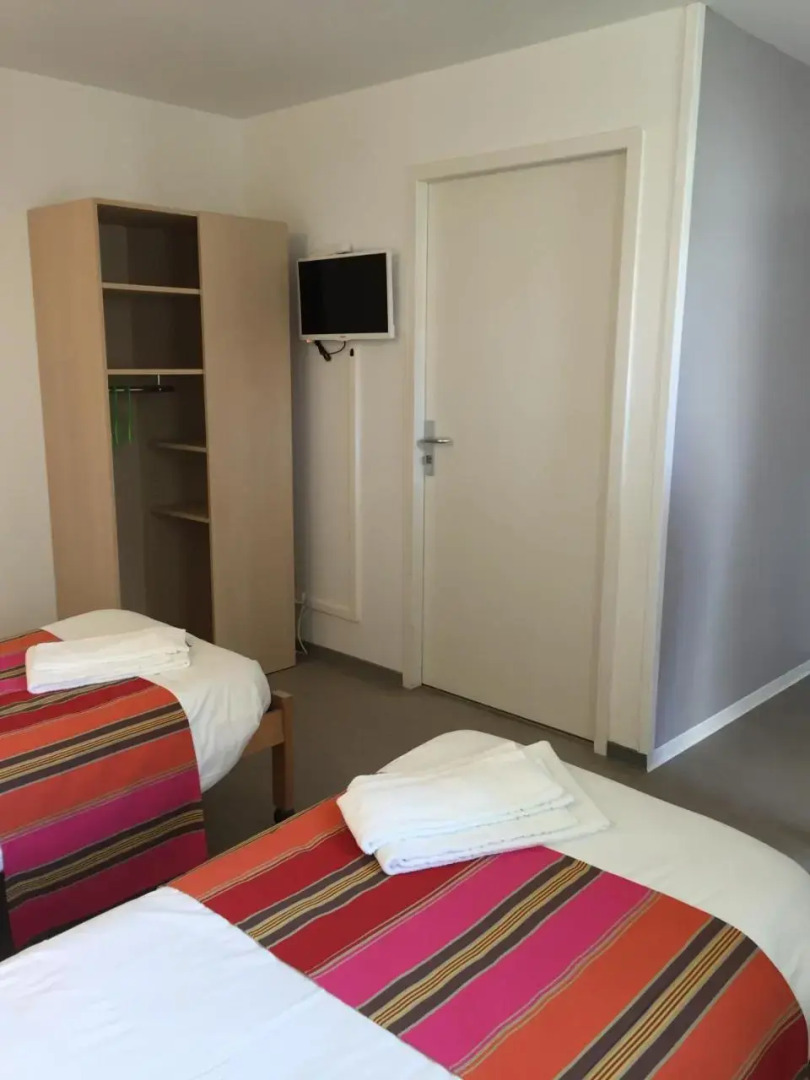 Bella Vista Guest Center Pays Basque