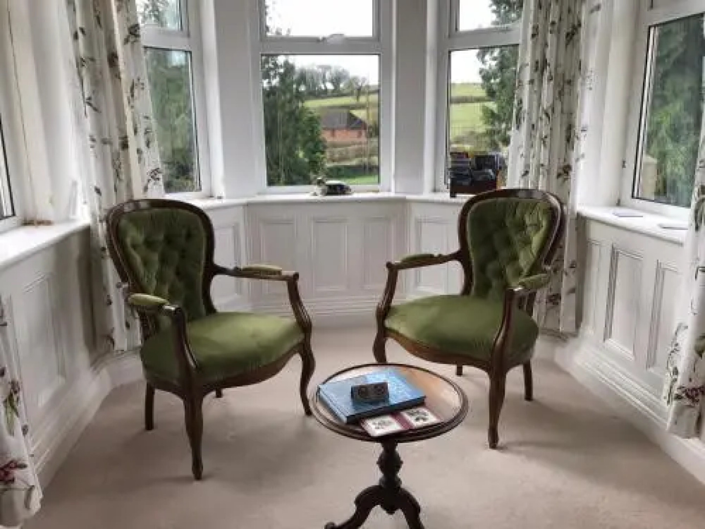 Holywell House B & B